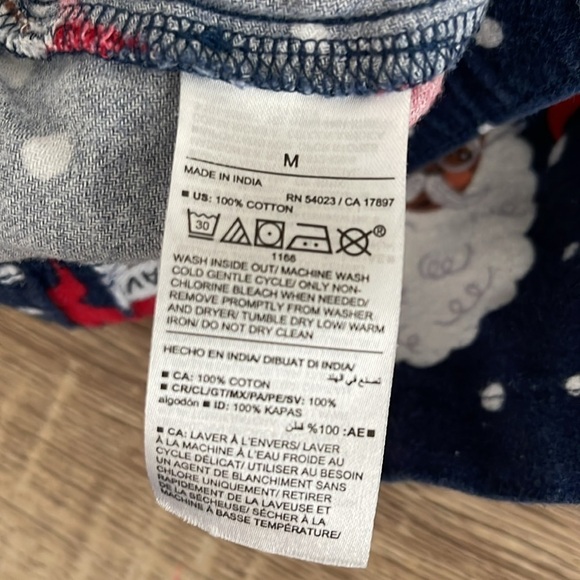 Old Navy Santa Print Flannel Boxer PJ Shorts Navy Red Blue Elastic Drawstring M - Picture 8 of 11